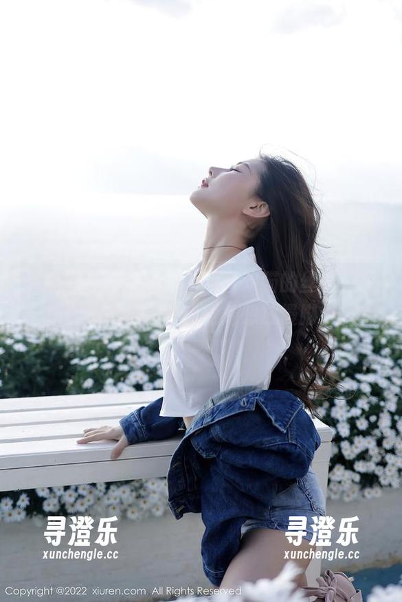 秀人网-Angela喜欢猫 秀人网 - 观看Angela喜欢猫的丝袜,聪明的原图让人不自觉地想放慢脚步。