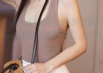 秀人网 – 进来看看Mieko林美惠子的修女图包，保证让你点燃想象力，小心别看太久哦！