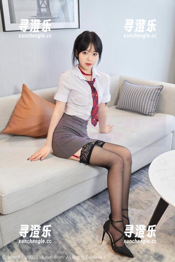 秀人网-UU酱 秀人网 - UU酱的泳衣合集——总有一款能挑动你的夏日情绪