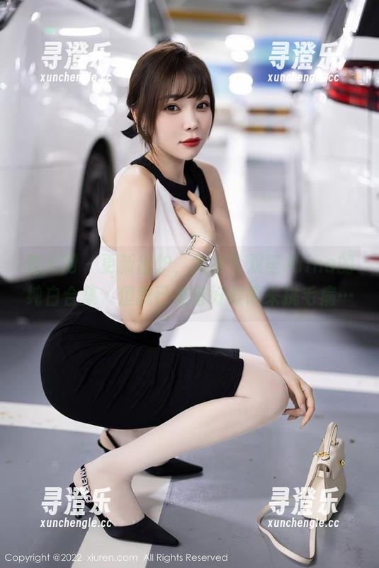 秀人网-双笙Alina 秀人网 - 更新出炉,先来个双笙Alina的纯白合集,但我已准备好眼睛来挑毛病…