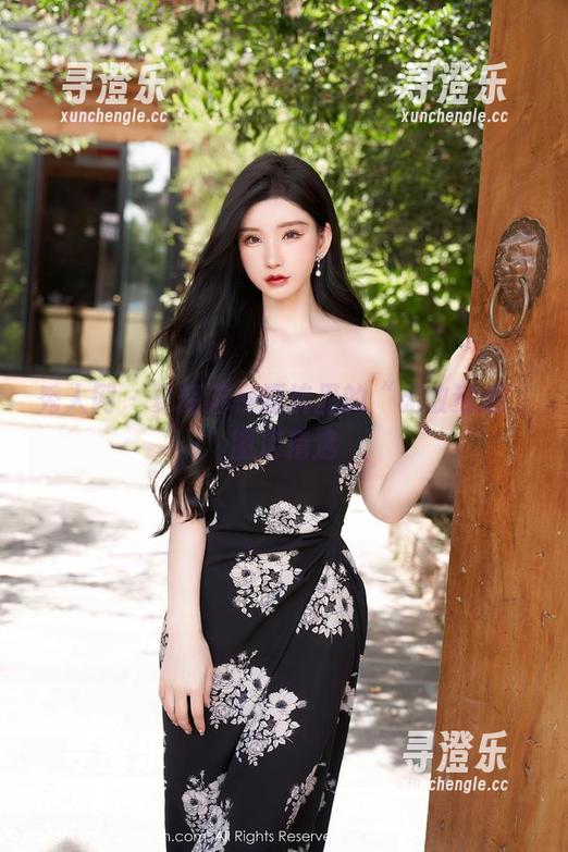 秀人网-夏旖诺 秀人网 - 夏旖诺在短裤里的“无敌迷惑”图库精选