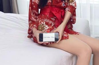 秀人网 – 小芭乐的定制制服图集，细节处留住了无数目光。