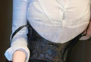 秀人网 – 芝芝booty的水手服图集，轻轻松松就能让人想起那段青涩的日子