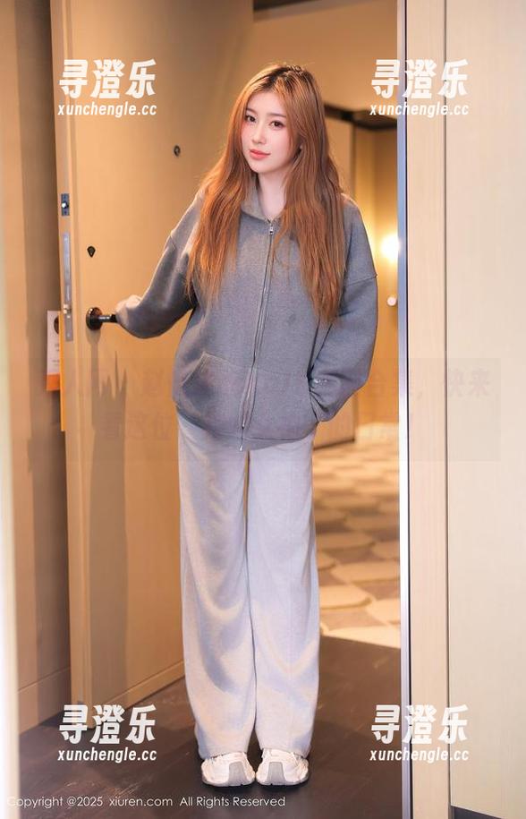 秀人网-赵惟依coco 秀人网 - 赵惟依cocoJK美图合集,快来看这位‘校服女神’的日常!