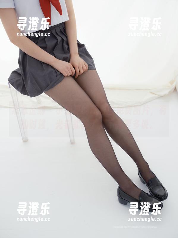 紧急企划-小恩 紧急企划 - 小恩要的厚白丝免费图片,有的时候,光看就够了,不需要多说。