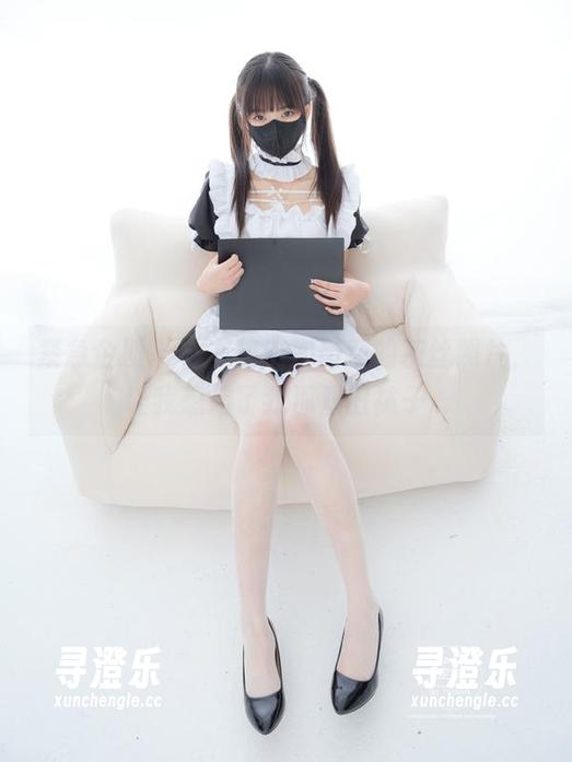 紧急企划-林书辞 紧急企划 - 林书辞这次最新的灰丝照片,让我想起了我那双旧袜子...