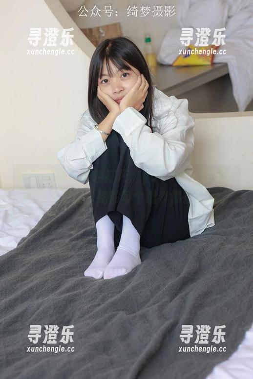 绮梦摄影-yaya 绮梦摄影 - 轻轻打开:yaya的无修无水印作品更新,她的每个细节都在说话。