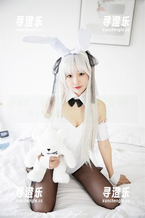 美媛馆-唐琪儿Beauty 美媛馆 - 看唐琪儿Beauty的白丝写真,那个原图我现在还在发愣中。