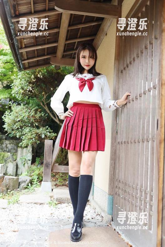 美媛馆-许诺sabrina 美媛馆 - 许诺sabrina的风格再进化:礼服原图从细节看,这些角度真得了!