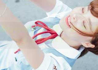 菠萝社 – 张优ayoyo护士写真集来了，新一轮更新让你想把药水都留给她？