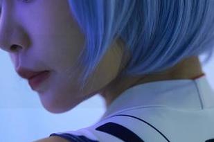 蜜桃社 – 初月短裙下的图集：你见过短裙360度翻转的神奇吗？