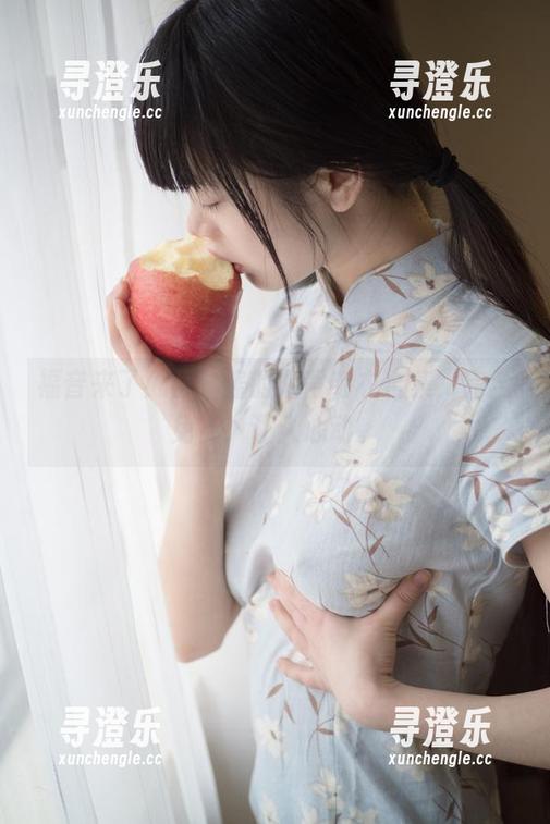 西尔酱 福音来了!西尔酱的露背毛衣合集,完全免费,让人心动。