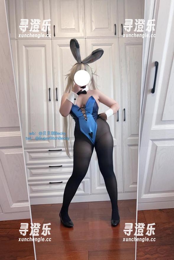 贝贝琪Becky 超有趣的全套和服,贝贝琪Becky的眼神里有种别样的魅力。