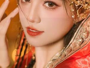 短裙乱入，贰加六的写真图包让我们暂停深思