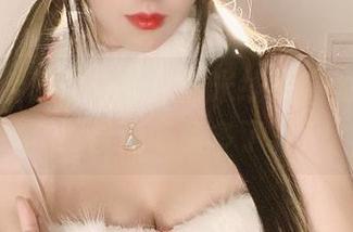 一言不合就蓝白，过期米线线喵的美图可比普通吸睛多了。
