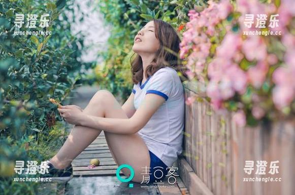 青豆客-颖莹儿YY 青豆客 - 啧啧,看看这些私拍,颖莹儿YY的比基尼搭配其实很有心机…图片见真章!