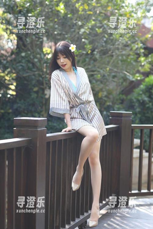 魔镜街拍-艾小青 魔镜街拍 - 美图大放送!艾小青的旗袍街拍,让我怀疑她是不是穿越来的女神。
